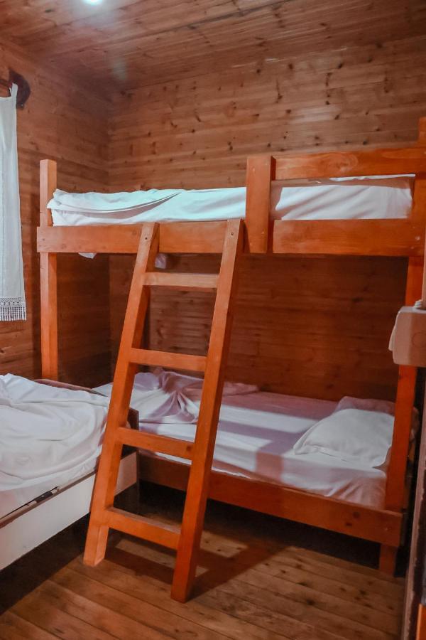 Plazhi Gjeneralit - Small Cabins - Bungalows - Apartaments - Villas - Suite Kavaje Exterior photo